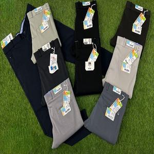 Pantalon formel exclusif de style moderne pour hommes, design contemporain pour un look élégant - Product Image 1