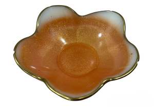 Elegancia y encanto moderno para su hogar con este tazón de resina bellamente hecho a mano - Product Image 6