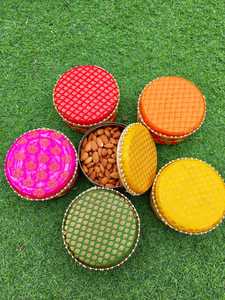 Eid กล่องผลไม้แห้งสำหรับปาร์ตี้เดือนรอมฎอนงานแต่งงาน haldi metihi ไอเดียของขวัญคืน250กรัมกล่อง laddoo เหล็ก - Product Image 2