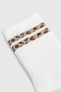 Calcetines de hombre personalizados OEM al por mayor diseño único logotipo bordado personalizado lana/acrílico antibacteriano transpirable de secado rápido - Product Image 4