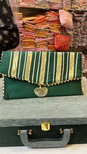 Handmade <b>Women's</b> <b>Small</b> Wedding Favor Return Gift Fashion Vintage Embroidered Printed Silk Lining <b>Handbag</b> for Ladies - Product Image 6