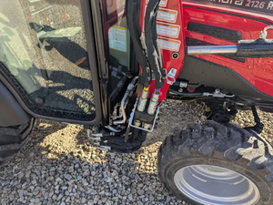 Nouveau tracteur à roues Mahindra 21264FHIL 2025, 4 roues motrices, 70 CV, usage agricole avec moteur, boîte de vitesses, pompe - Product Image 5