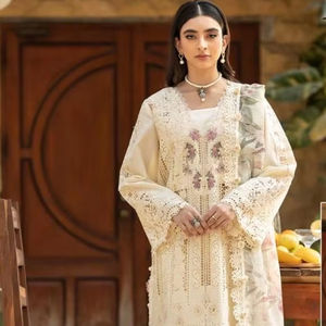 ¡Material de vestido de algodón de césped de lujo pesado para Salwar Kameez colección al por mayor para ropa casual disponible a excelentes precios! - Product Image 1