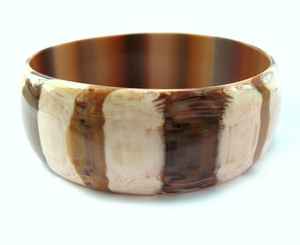 กำไลเขาควายสำหรับผู้หญิงดีไซน์ใหม่สำหรับงานแต่งงานด้วยงานฝีมือรูปพระจันทร์เสี้ยวแบบมาตรฐานแฟชั่นทันสมัย - Product Image 3