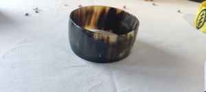 Brazalete de Cuerno de Búfalo Moderno Unisex de Alta Calidad, Impermeable, Hecho a Mano, Tamaño Personalizado, Forma de Luna, Artesanía Natural de la India - Product Image 2