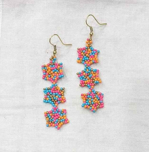 Pendientes Artísticos Bordados con Perlas, Pendientes de Corazón con Bordado de Perlas y Material de Cuentas para Fiestas y Verano para Mujer - Product Image 4