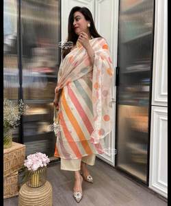 Venta al por Mayor de Ropa de Moda para Mujer, Compra al por Mayor en Línea, Conjunto Casual, Elegante y Sexy de Verano con Top, Pantalón y Dupatta - Product Image 4