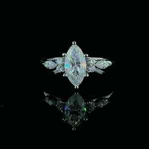 แหวนหมั้นเพชรเจียระไนในห้องปฏิบัติการ14KT สีทองพร้อมชุบทองของขวัญวันเกิดที่สมบูรณ์แบบสำหรับเธอ - Product Image 3