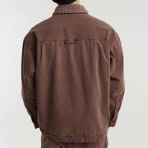 เสื้อแจ็กเก็ตผ้ายีนส์สีน้ำตาลแบบพรีเมี่ยมสำหรับผู้ชายเสื้อโค้ทแฟชั่นสไตล์สตรีทไซส์ใหญ่ - Product Image 6