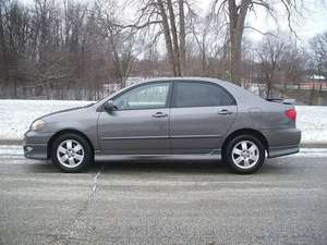 Toyota Corolla Sport berline automatique 2006 - Turbo 3.0L V6 5 places, sièges en tissu, pneus R19, airbags - Product Image 6