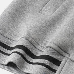 Chaqueta Universitaria para Hombre de Primera Calidad al Por Mayor con Colores y Estilo Personalizados, Ideal para Atuendos Urbanos - Product Image 5