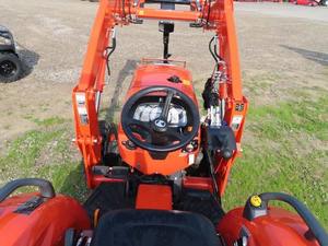 Tractor Kubota Serie L02 L3902 |   Tractor Agrícola Diésel de 39 HP con Tracción en las 4 Ruedas para Agricultura - Product Image 3