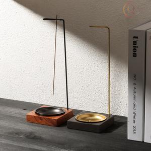 Brûleur d'encens religieux indien en bois artisanal pour la décoration de la maison, design artistique, porte-encens pour la relaxation et la prière - Product Image 1