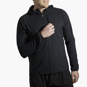 Veste coupe-vent noire respirante personnalisée, résistante à l'eau, avec poches zippées, essentielle pour le streetwear urbain, fabricant - Product Image 2