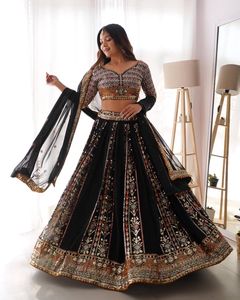 Lancement Faux Georgette Belle Broderie Fantaisie Séquence Travail Lehenga Et Choli Avec Readymade Quatre Côté Dentelle Bordure Dupatta - Product Image 1