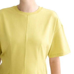 Camiseta Corta Holgada de Verano de Algodón 100% Personalizada al por Mayor, Camiseta Corta de Diseño Recortado para Mujer - Product Image 3