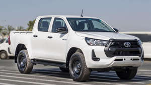HILUX DC 2.4D 4x4 d'occasion, très propre, intérieur clair, sièges en cuir, pneus R15, conduite à gauche, transmission intégrale - Product Image 5