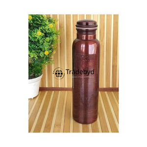 Large bouteille en cuivre parfaite pour les randonnées et les loisirs en plein air par Tradebyd - Product Image 4