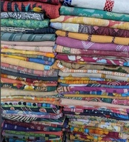Vente en gros de courtepointe Kantha Vintage indien, couverture réversible en coton fait à la main