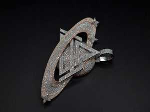 VVS1 Moissanite Diamond 3D Planet Logo personalizado 925 Plata con chapado en oro Hip Hop colgante joyería fina colgantes y dijes - Product Image 3