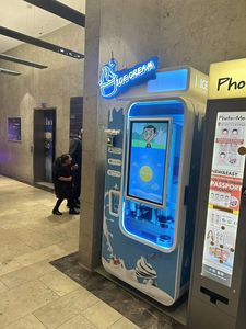 Máquina Expendedora de helados refrigerados de alta demanda en tendencia a la venta económica pago con tarjeta en efectivo función SDK máquina de helados ahora - Product Image 5