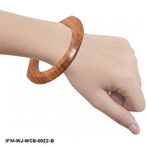 Bracelet en bois courbé artisanal à grain naturel, asymétrique, en bois dur, style statement, minimaliste, bohème, bijoux écologiques - Product Image 6