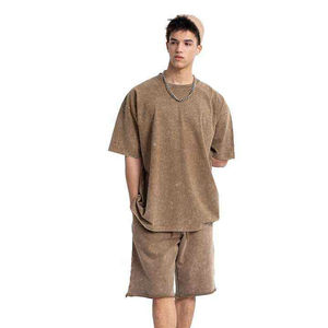 Nouvel ensemble 2 pièces homme 2026 de qualité supérieure en coton délavé à l'acide, style streetwear, avec broderie logo (chemise et short) - Product Image 4