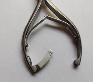 Coupe-ongles professionnel en acier inoxydable en forme de demi-lune robuste pour l'utilisation en podologie des ongles incarnés des doigts et des orteils - Product Image 5