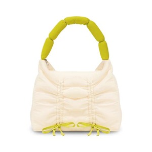 Sac fourre-tout en tissu froissé de qualité supérieure pour femmes Celeva avec fermeture à glissière, logo Hody brodé - Toutes saisons, multi-usages - Product Image 1