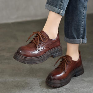 Bottes d'hiver pour femmes à bout pointu, à lacets, en cuir, à semelle épaisse, style soirée - Product Image 1