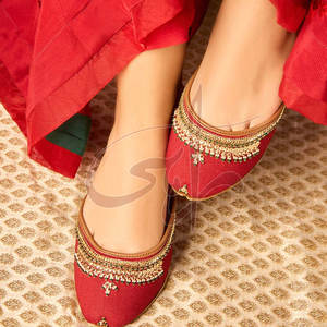 รองเท้าคุสซ่าพิมพ์ลายทำมือ สำหรับทุกโอกาส งานเทศกาล หรือใส่ลำลอง พื้นรองเท้ากันลื่น ทำจากผ้าไหมดิบ ปรับแต่งได้ ผลงานชิ้นเอกที่ไม่เหมือนใคร บุด้วยวัสดุสองชั้น - Product Image 4