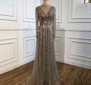 Robes de soirée de luxe en tulle longue brodée à la main avec des perles de strass 100% faites à la main, vente en gros - Product Image 3