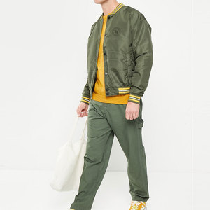 2024 Blouson aviateur décontracté à manches longues surdimensionné en polyester 100% de haute qualité pour hommes avec col montant en vente! - Product Image 2