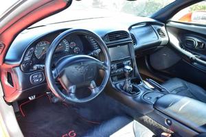 CHEVROLET CORVETTE CONVERTIBLE USADO 2002, Volante a la Izquierda/Derecha - Product Image 3