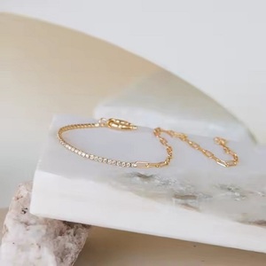 Pulsera DE TENIS chapada en oro clásico de 14 quilates, joyería de boda delicada, regalo perfecto, pulseras de moissanita - Product Image 2