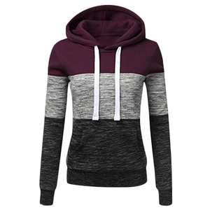 Sweat-shirt à capuche uni basique pour femme, pull simple pour tous les jours avec poche avant et coupe décontractée - Product Image 3