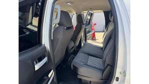 รถยนต์มือสองพรีเมียม ขายดีประจำปี 2022 รุ่น Tun_dra SR Double Cab กระบะ 6.5 ฟุต เครื่องยนต์ 4.6L V8 ขับเคลื่อนล้อหลัง โปรโมชั่นตามฤดูกาล - Product Image 4