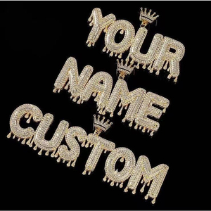 Colgante Personalizable de Oro Amarillo de 14K con Diamantes VVS Cultivados en Laboratorio para Mujer, con Logotipo y Nombre Personalizados, Pasa el Test de Diamantes - Product Image 4