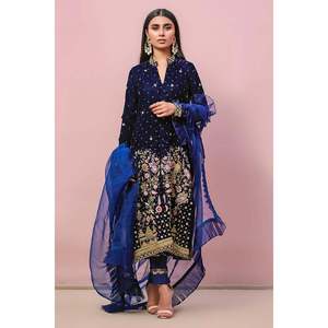 Conjunto de Traje para Mujer Midnight Rose - Product Image 1