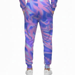 Elegante conjunto deportivo de sublimación para hombre con tela transpirable y cómoda - Product Image 6