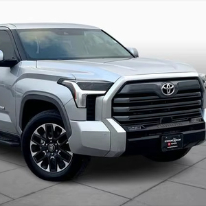 Véhicules d'occasion 2024 TUNDRA 4X4 LIMITED CREWMAX Prêts pour une livraison rapide - Product Image 1