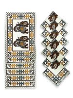 Belle collection de tapis de table à l'aspect Jaipuri avec des serviettes de table imprimées dans divers designs avec un design de bordure