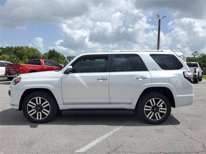 โตโยต้า 4-รันเนอร์ ลิมิเต็ด ปี 2024 รุ่นปรับแต่งอย่างประณีต ใช้งานน้อย - Product Image 2