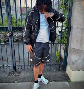 कस्टम पुरुष खिलाड़ी ने विंडप्रूफ चिंतनशील ज़िप-अप पॉलिएस्टर नायलॉन ट्रैक जैकेट शॉर्ट्स फ्रंट वाटरप्रूफ ट्रैकसूट - Product Image 2