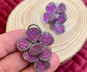 Impresionante diseñador Hermosos pendientes CZ Hermosa ropa de moda para mujeres Ideal para trajes étnicos y occidentales Ropa moderna - Product Image 4