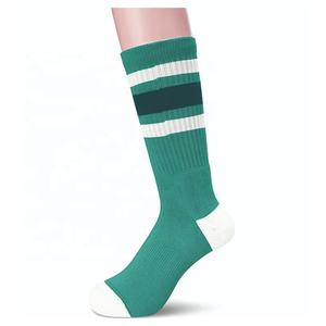Offre Spéciale Haute qualité équipage unisexe OEM PERSONNALISÉ conception votre propre personnalisé chaussettes logo personnalisé chaussettes - Product Image 1