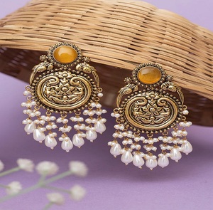 Hermosos pendientes Kovika de estilo elegante para mujer, joyería de moda de calidad inigualable, diseño moderno, regalo atractivo, precio razonable - Product Image 1