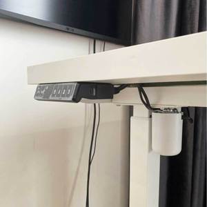 ขาโต๊ะแบบยืดหยุ่นพร้อมมอเตอร์ในตัวและพอร์ตชาร์จ USB/A/C สำหรับโต๊ะคอมพิวเตอร์ รุ่น HERD-1230 - Product Image 5