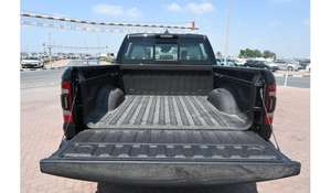 รถกระบะปี 2023-2024 เครื่องยนต์เทอร์โบ 4.5 ลิตร เกียร์อัตโนมัติ ขับเคลื่อนสี่ล้อ พวงมาลัยซ้าย เบาะหนัง ยาง R18 ไฮบริด - Product Image 4