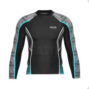 Qualité supérieure Hommes Rash Guard Manches Longues Spandex/Polyester Logo Personnalisé et Design Couleur Unie Fabriqué au Pakistan - Product Image 1